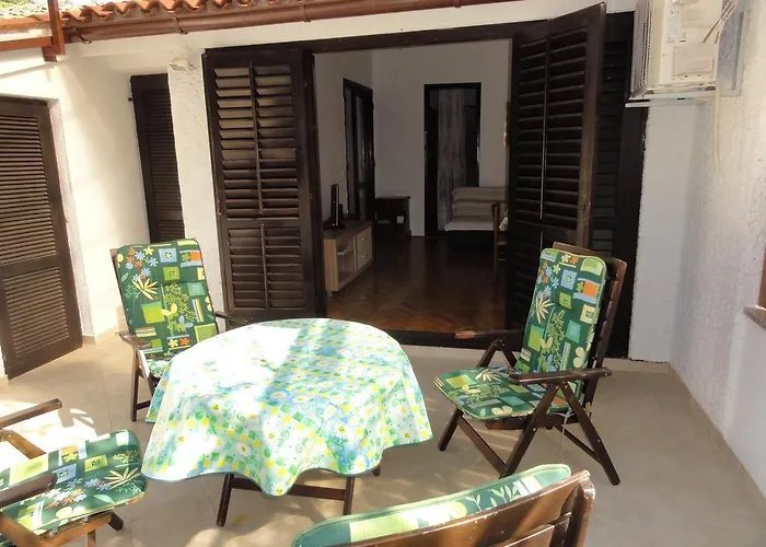 House Lavanda アパート ポレッチ